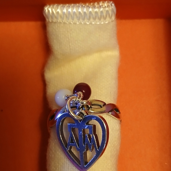 James Avery Retired Texas A&M Twisted Dangle Ring, size 7 - Picture 9 of 10